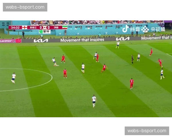 半场战报：贝林厄姆头球破门，皇马1-0领先巴萨